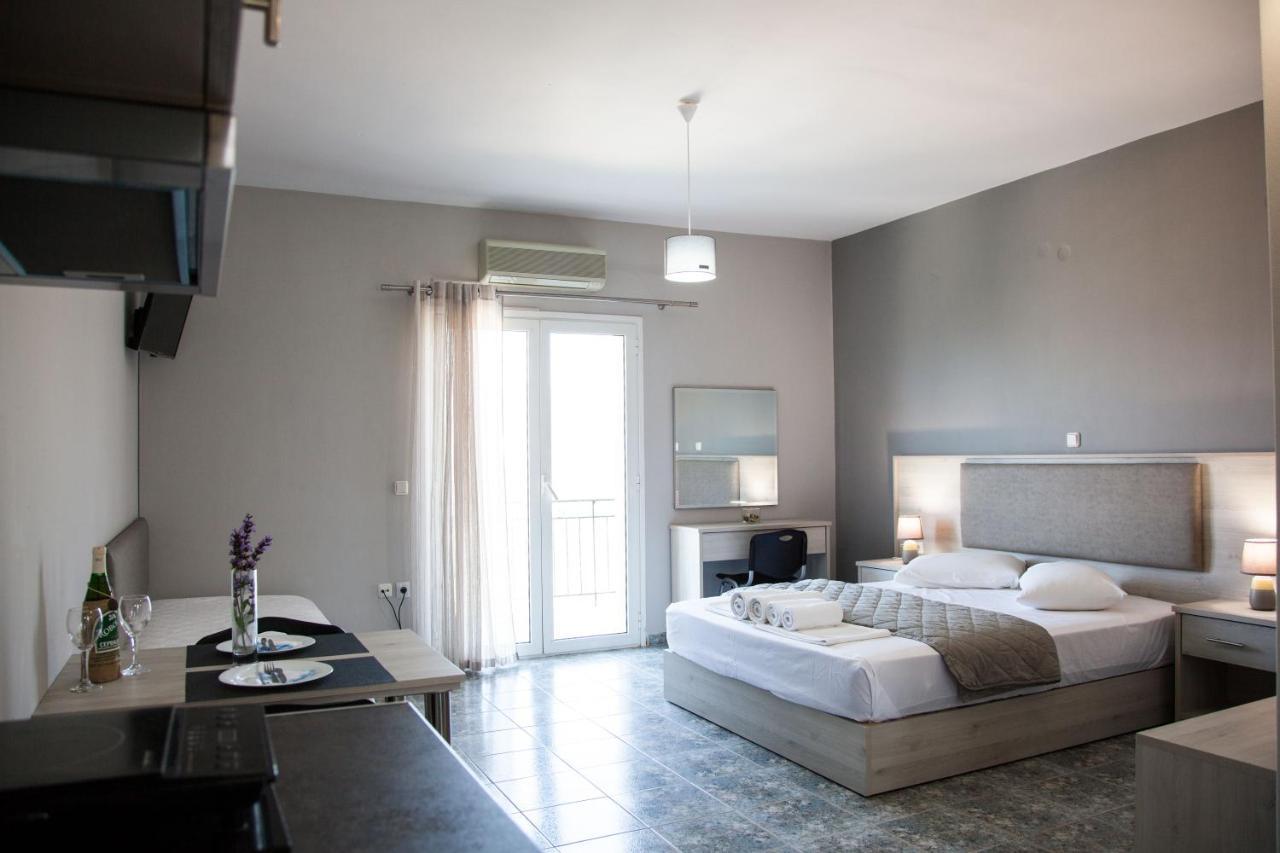 Nikoleta'S Studios Argostoli  Exterior photo